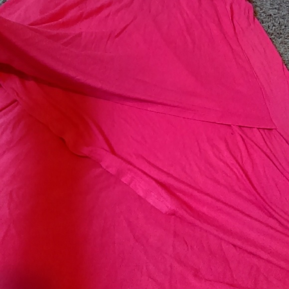 High-low skirt. - Picture 3 of 5